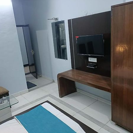 Hotel Krishna Residency Mahoba Exteriör bild