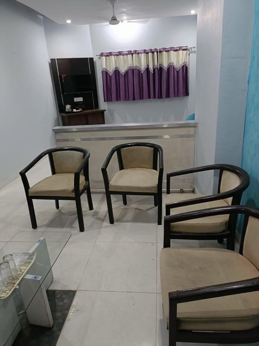 Hotel Krishna Residency Mahoba Exteriör bild
